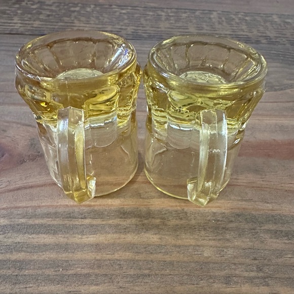 Vintage Federal Glass Amber & Yellow Mini Beer Mug Shot Glasses Set Of 2 - Picture 4 of 6